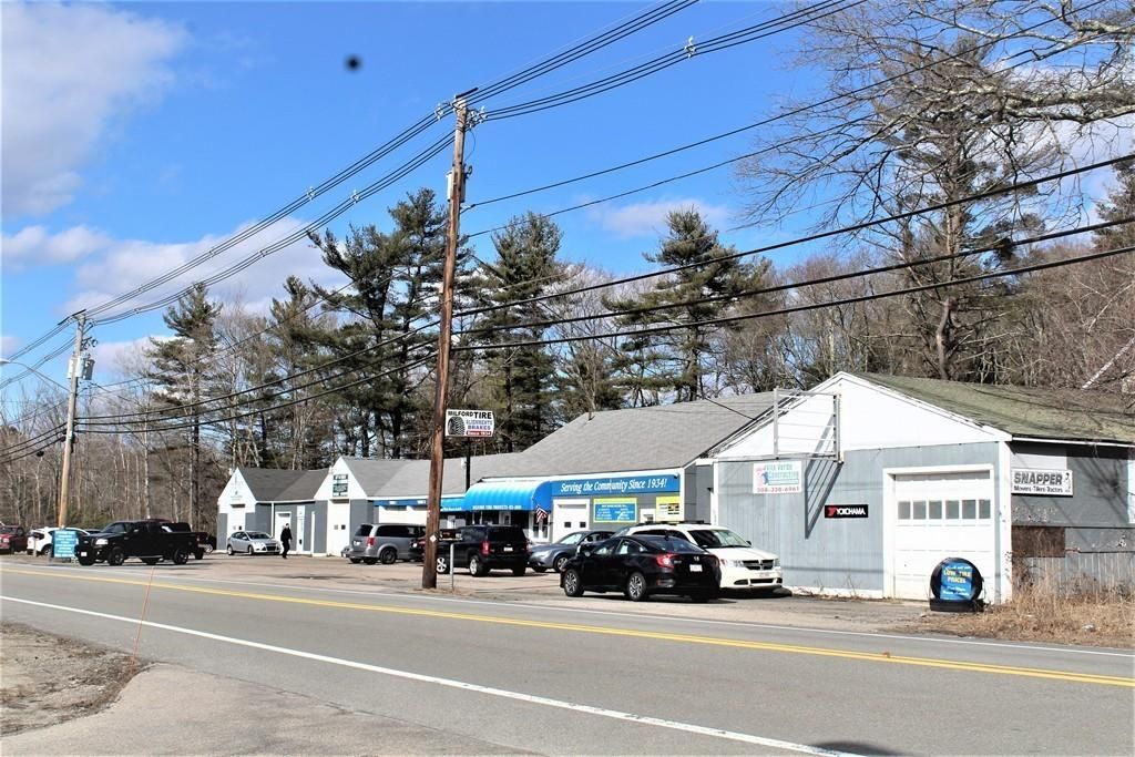 242 S Main St, Hopedale, MA 01747